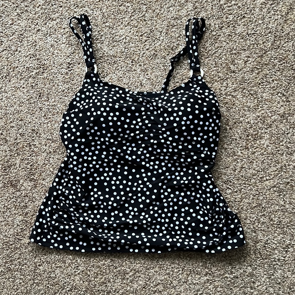 Tanking top with polka dots